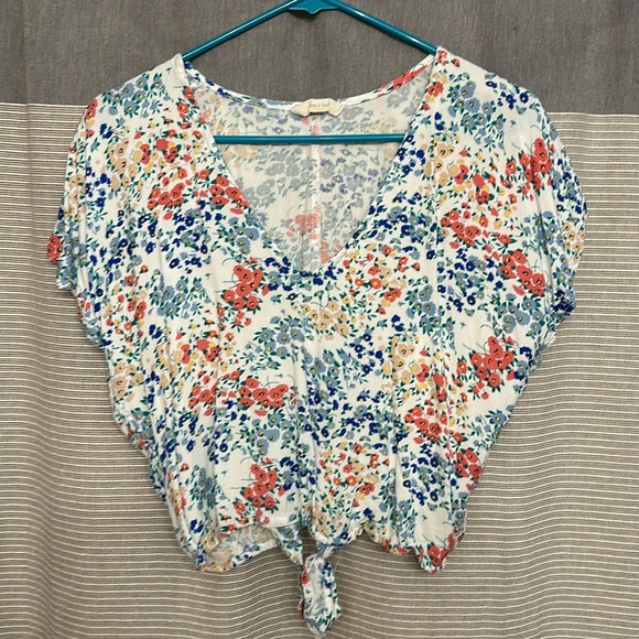 Sim & Sam Floral Top - Picture 1 of 3